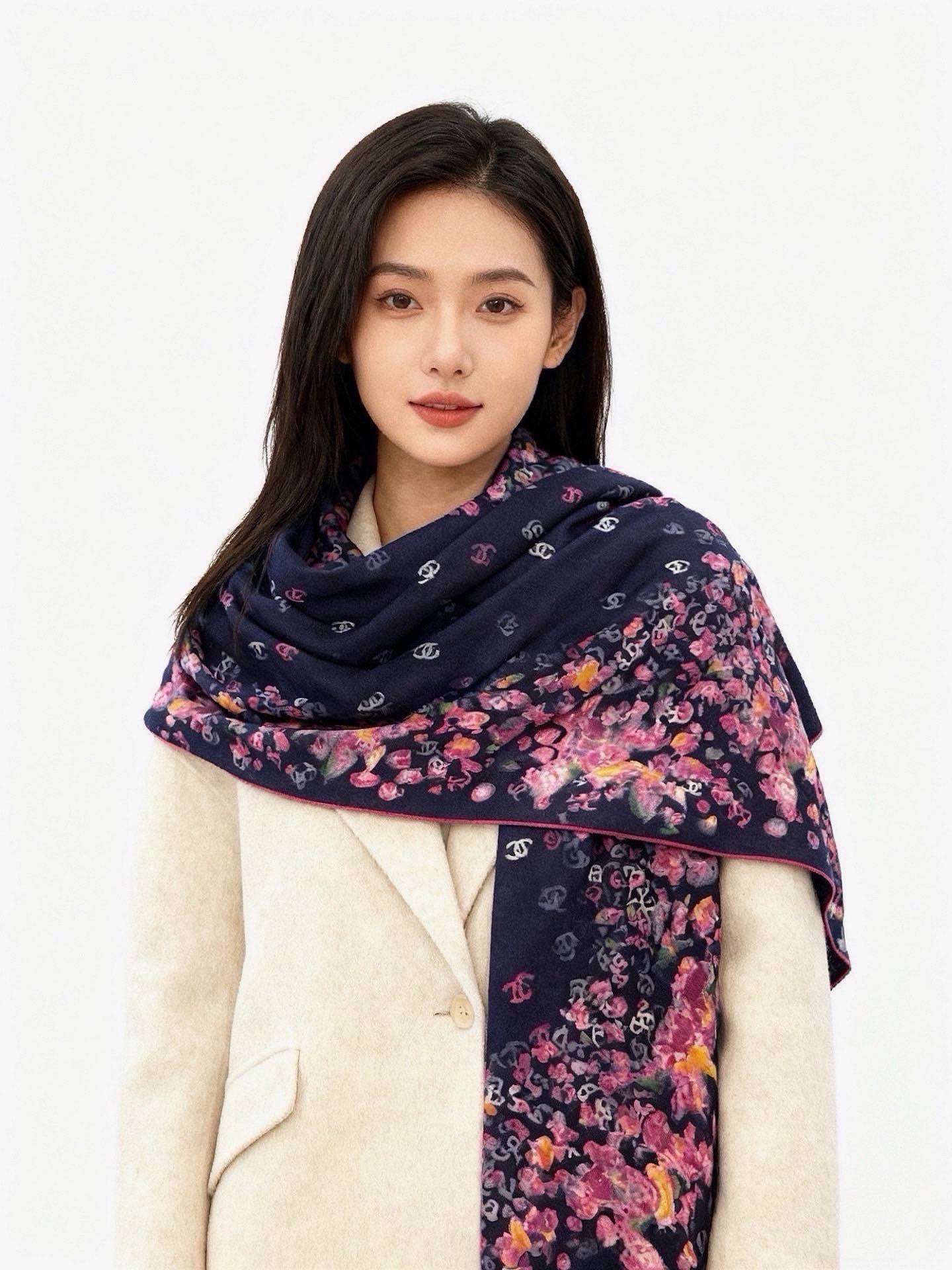 🆕  🌸·春日碎花 Chanel 140丝绒双面披肩 新款碎花花披肩 超级有氛围感 135*135cm的大尺寸 配色太好