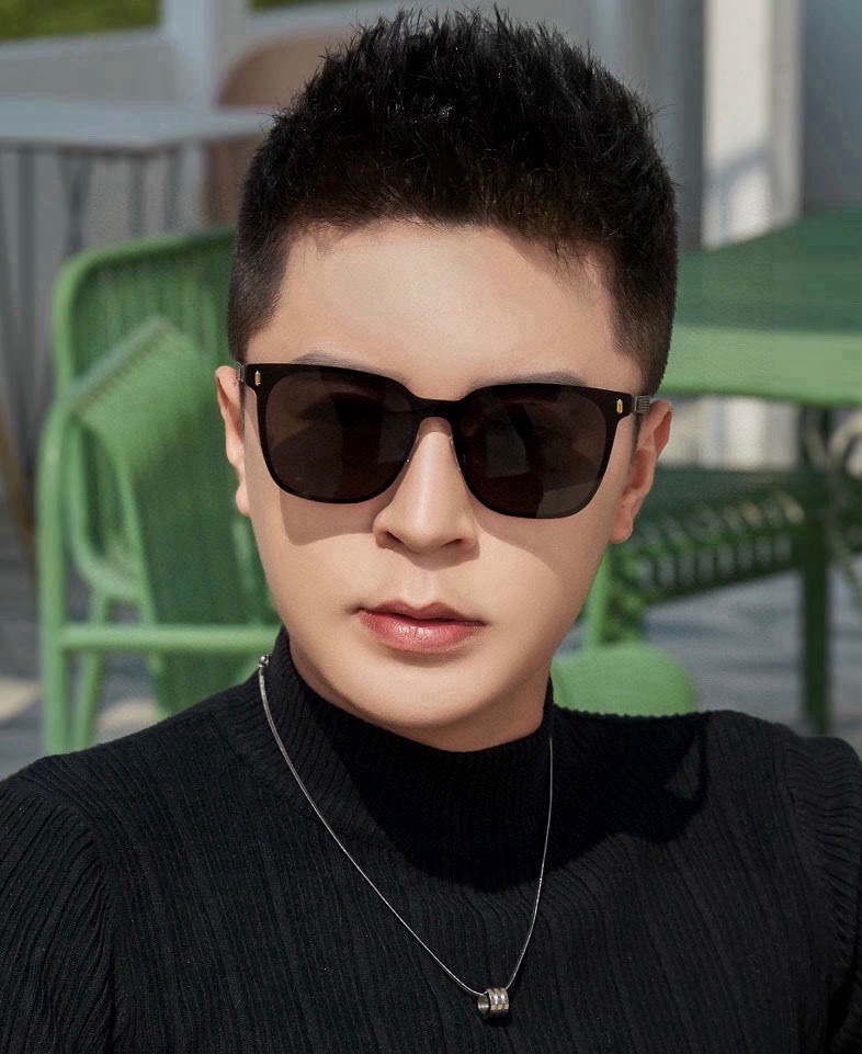 🆕    Gucci古奇 新款连体驶驾镜墨镜出行必众备多明星同款 太阳镜 男女太士阳镜飞行  型号：G075