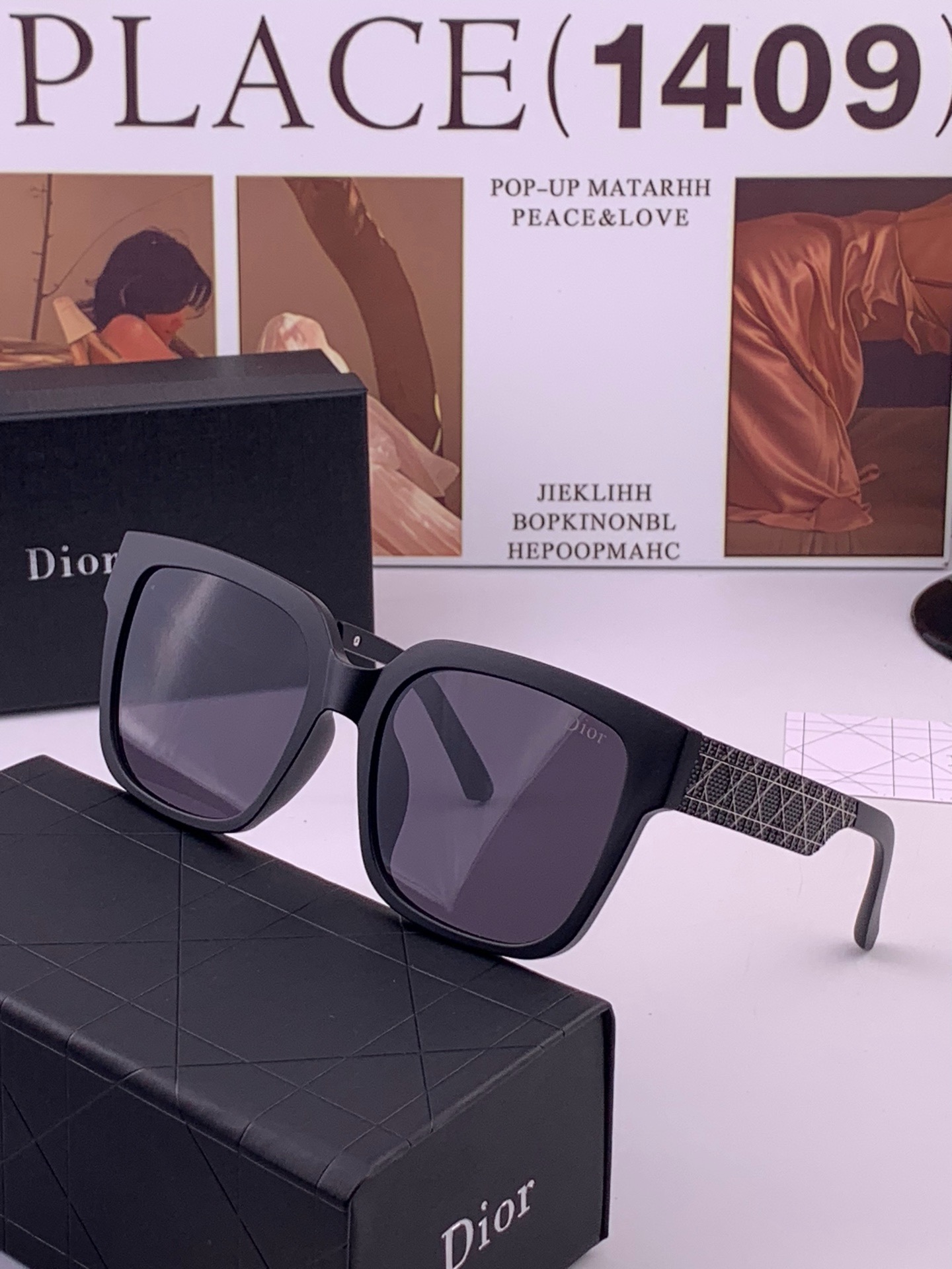 🆕 🔺 【DIOR-迪奥】开春新款 潮流爆款 时尚方框太阳镜 高品质 佩戴舒适 网红潮款墨镜 型号：D8304