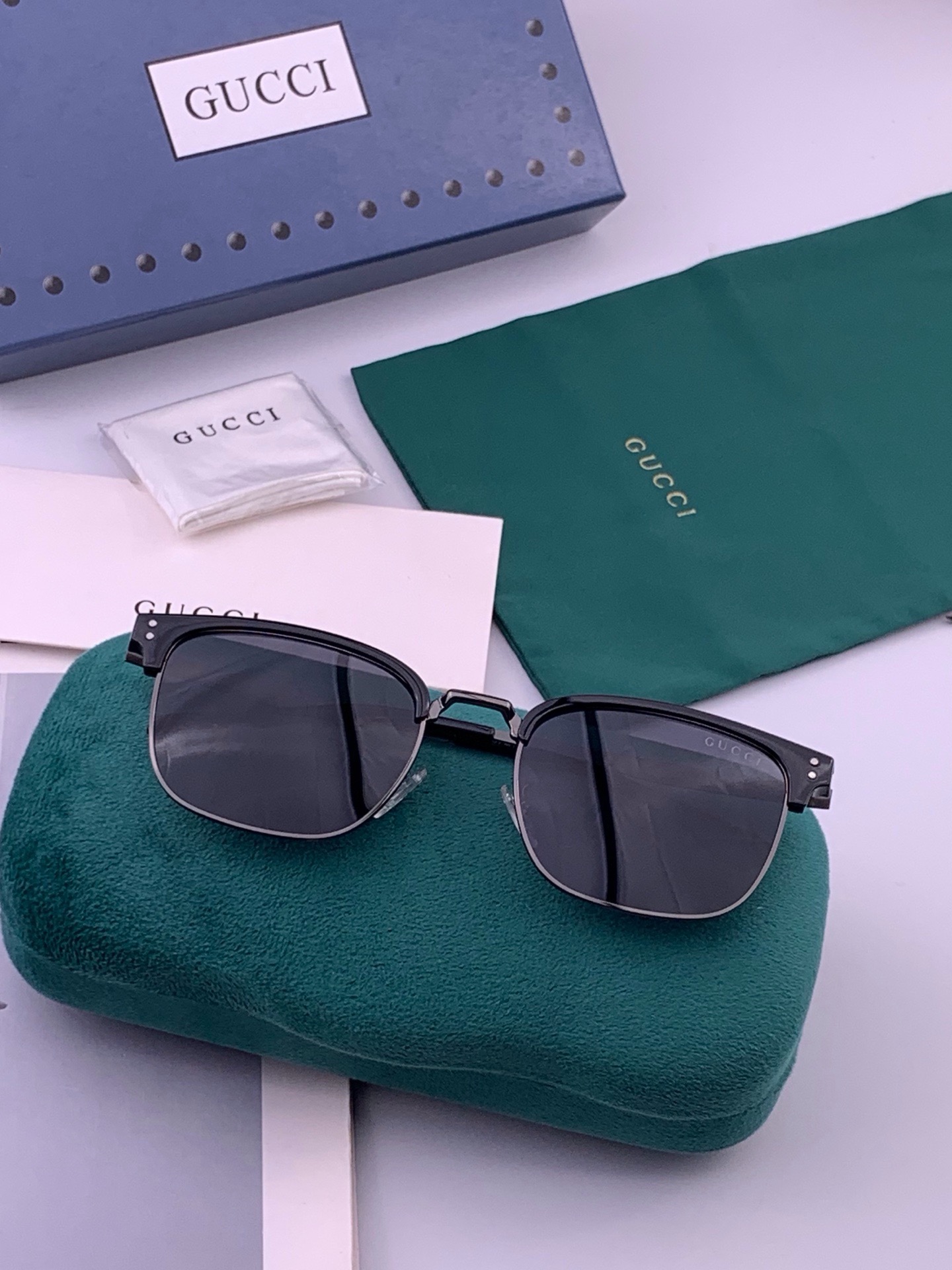 🆕  🔺 【GUCCI-偏光太阳镜】开春新款 潮流爆款 时尚方框偏光太阳镜 高品质 佩戴舒适 网红潮款墨镜 女士高清偏光