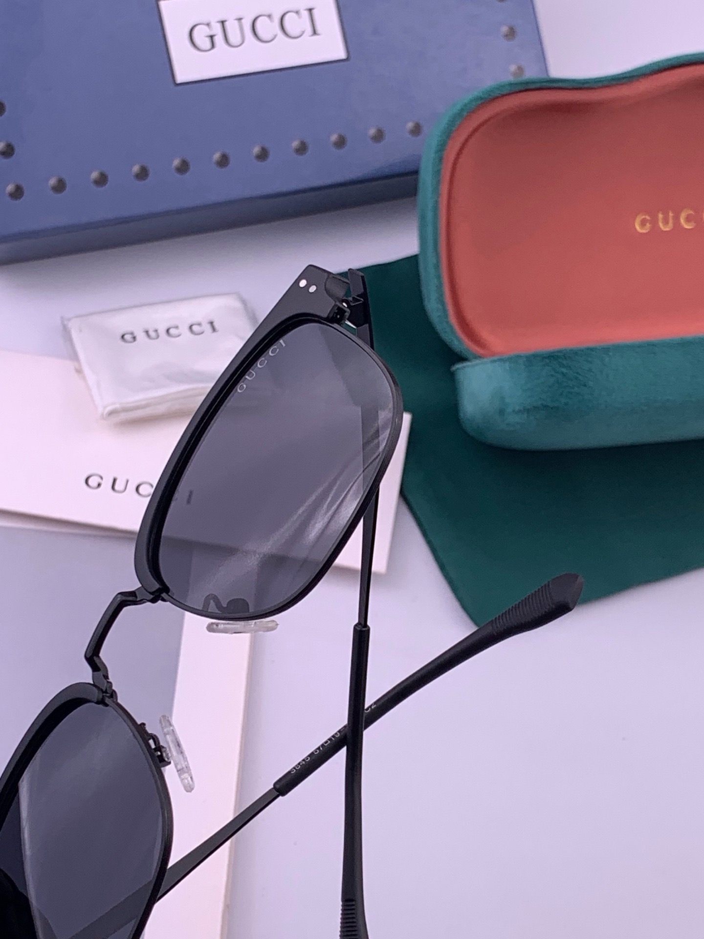 🆕  🔺 【GUCCI-偏光太阳镜】开春新款 潮流爆款 时尚方框偏光太阳镜 高品质 佩戴舒适 网红潮款墨镜 女士高清偏光