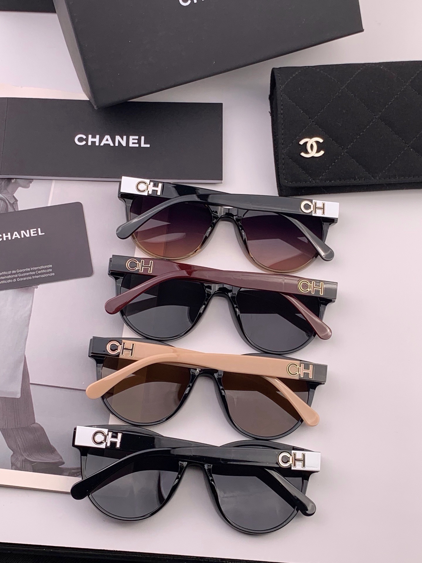 🆕   【CHANEL】香奈儿 新款潮流爆款 时尚圆框太阳镜 佩戴舒适 网红潮款墨镜  女士高清加厚偏光太阳镜🕶️ 🎉高