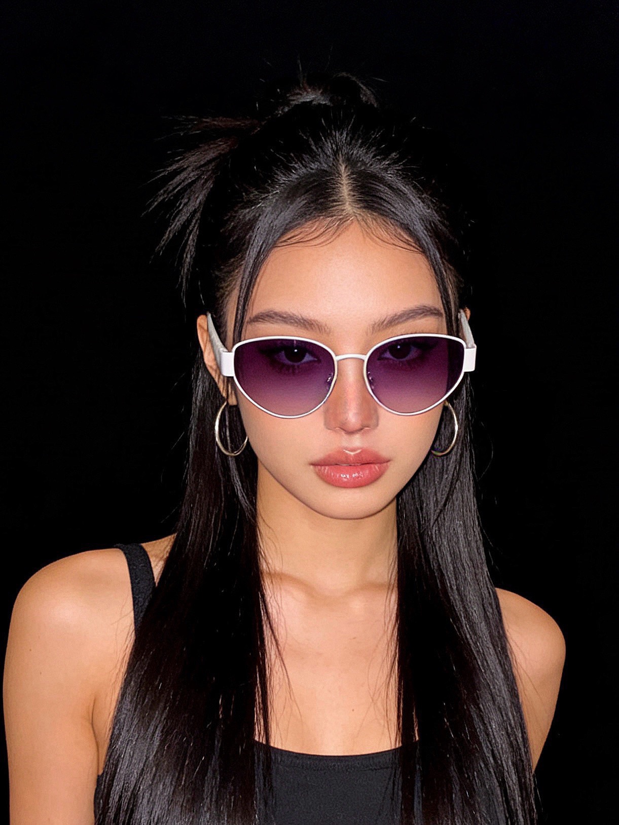 🆕   【CHANEL】香奈儿 新款潮流爆款 时尚小框太阳镜 佩戴舒适 网红潮款墨镜  女士高清加厚偏光太阳镜🕶️ 🎉高