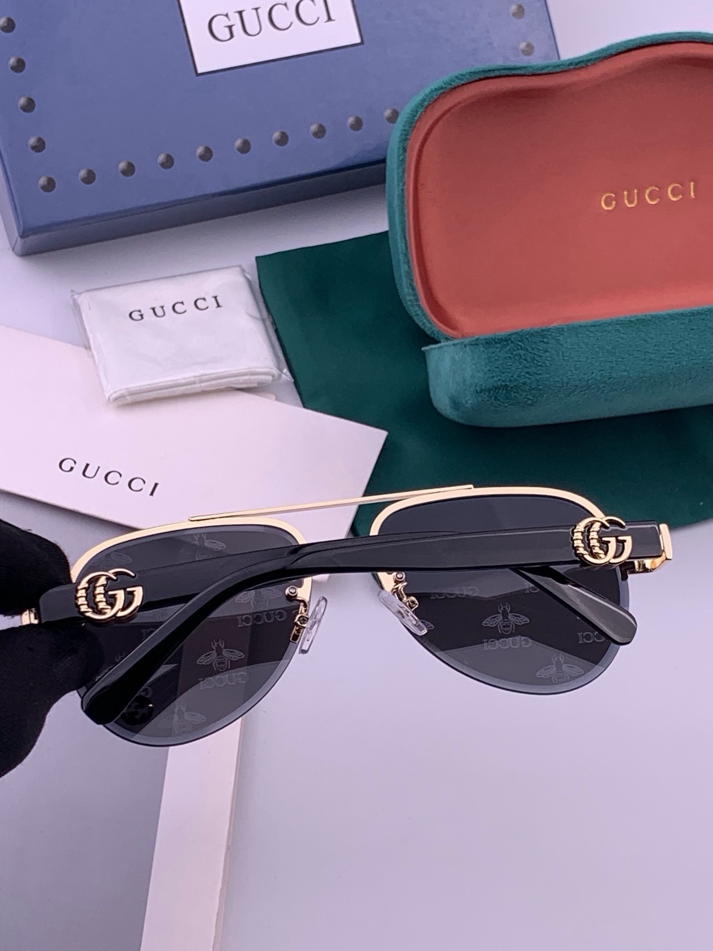 🆕   GUCC*🔥高品质男女款”太阳镜🔥 开车钓鱼都可🔥百搭显瘦墨镜韩版男士飞行员大框司机开车防紫外线太阳镜，型号：G