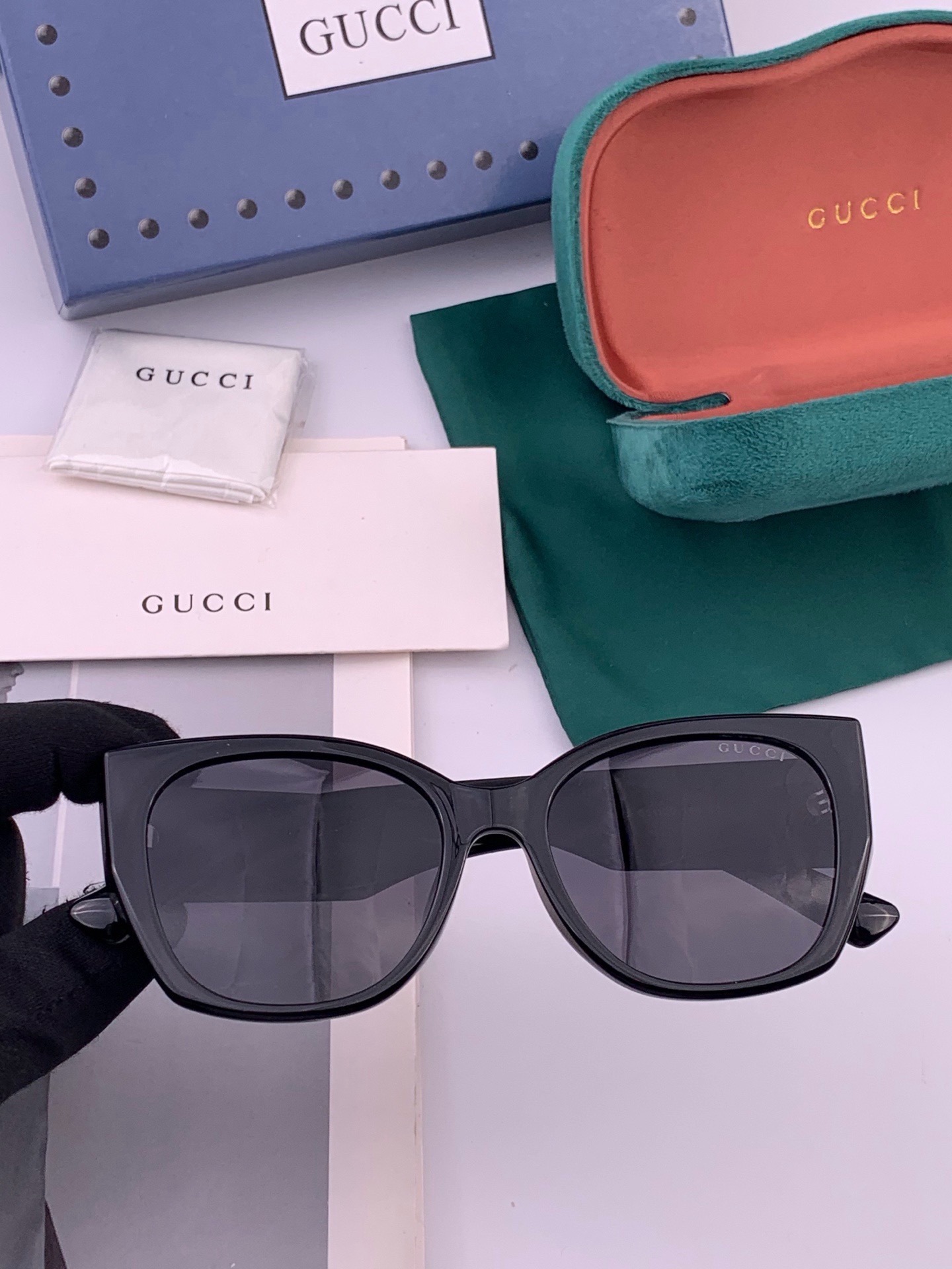 🆕  🔺 【GUCCI-偏光太阳镜】开春新款 潮流爆款 时尚方框偏光太阳镜 高品质 佩戴舒适 网红潮款墨镜 女士高清偏光