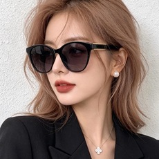 🆕 【CHANEL】香奈儿 新款山茶花潮流爆款 时尚圆框高清偏光太阳镜 佩戴舒适 网红潮款墨镜 ♥️♥️型号:CH7 🆕 【CHANEL】香奈儿 新款山茶花潮流爆款 时尚圆框高清偏光太阳镜 佩戴舒适 网红潮款墨镜 ♥️♥️型号:CH7