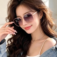 🆕 新品CHANEL 香奈儿太阳镜以独特魅力和前卫风格诠释春夏最新眼镜,质感超好佩带舒适 型号:CH9375 🆕 新品CHANEL 香奈儿太阳镜以独特魅力和前卫风格诠释春夏最新眼镜,质感超好佩带舒适 型号:CH9375