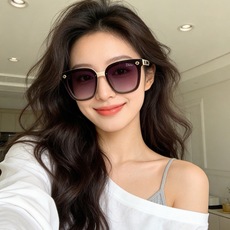 🆕 🔺 【DIOR-迪奥】开春新款 潮流爆款 时尚方框偏光太阳镜 高品质 佩戴舒适 网红潮款墨镜 女士高清偏光太阳镜🕶️ 🆕 🔺 【DIOR-迪奥】开春新款 潮流爆款 时尚方框偏光太阳镜 高品质 佩戴舒适 网红潮款墨镜 女士高清偏光太阳镜🕶️