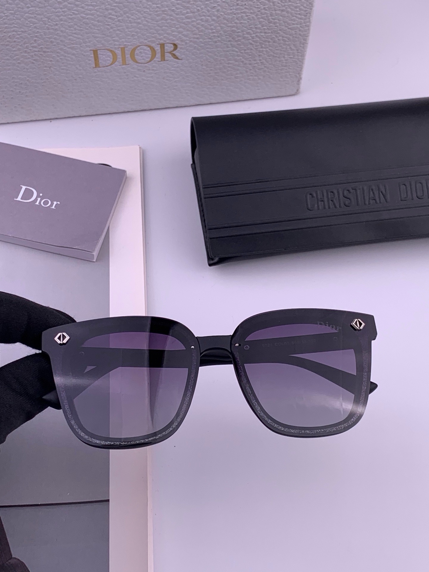 🆕 🔺 【DIOR-迪奥】开春新款 潮流爆款 时尚方框偏光太阳镜 高品质 佩戴舒适 网红潮款墨镜 女士高清偏光太阳镜🕶️