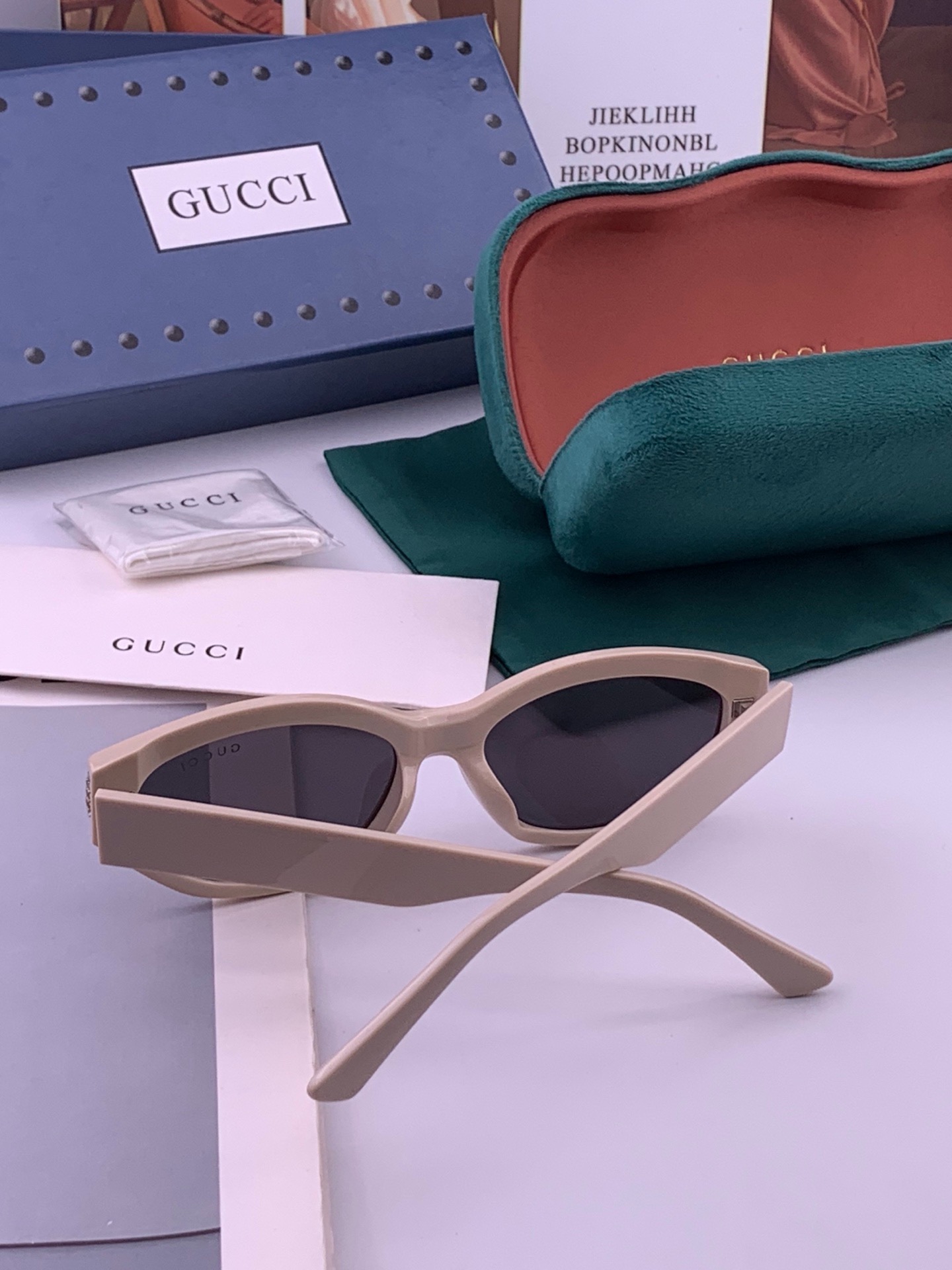 🆕  🔺 【GUCCI-偏光太阳镜】开春新款 潮流爆款 时尚方框偏光太阳镜 高品质 佩戴舒适 网红潮款墨镜 女士高清偏光