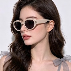 🆕 🔺 【GUCCI-偏光太阳镜】开春新款 潮流爆款 时尚方框偏光太阳镜 高品质 佩戴舒适 网红潮款墨镜 女士高清偏光 🆕 🔺 【GUCCI-偏光太阳镜】开春新款 潮流爆款 时尚方框偏光太阳镜 高品质 佩戴舒适 网红潮款墨镜 女士高清偏光