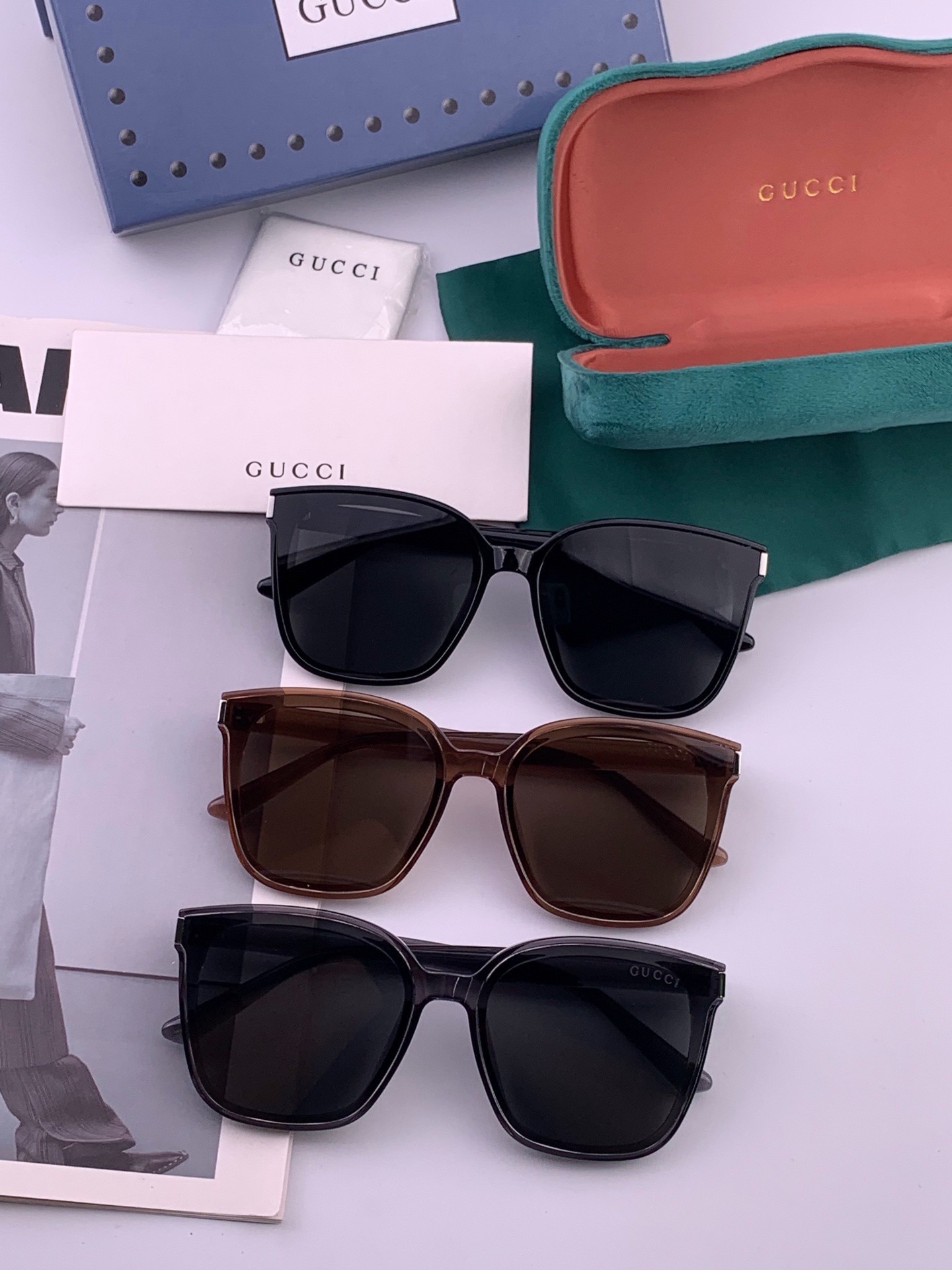 🆕   GUCCI  新款尼龙偏光太眼镜，情侣款时尚方框太阳镜佩戴舒适网红潮流款墨镜，大气女人范儿，大脸小脸都好看 ！型