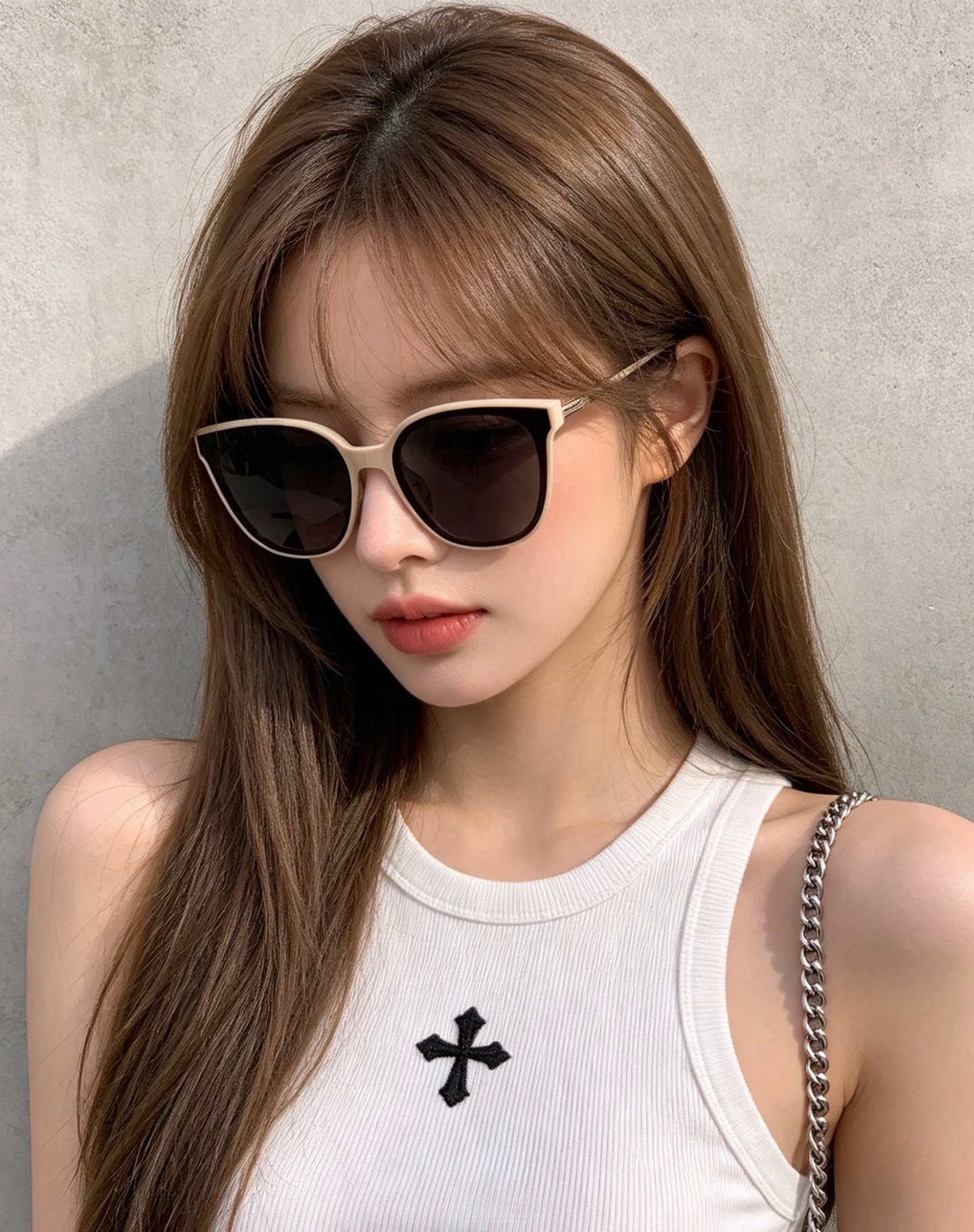 🆕   GUCCI  新款尼龙偏光太眼镜，情侣款时尚方框太阳镜佩戴舒适网红潮流款墨镜，大气女人范儿，大脸小脸都好看 ！型