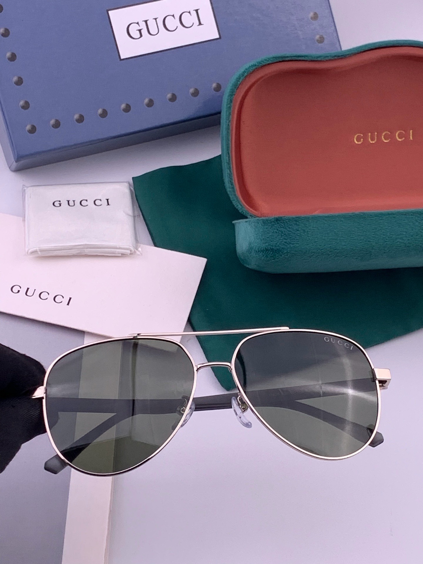 🆕   Gucci 🔥  高品质男女款墨镜   👍 进口宝丽来偏光镜片  🔥蛤蟆镜 开车钓鱼都可 🔥百搭显瘦墨镜韩版男士