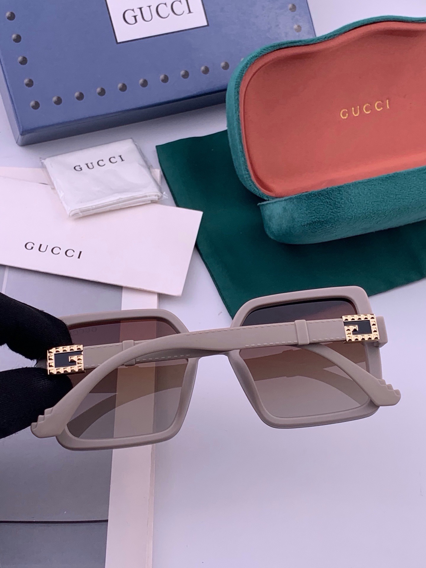 🆕  新款！新款出货！ 女士高清加厚偏光太阳镜🕶️ 🎉💍新款GUCCI偏光太阳镜[得意]开车驾驶镜时尚墨镜💐💐🌸世界顶级
