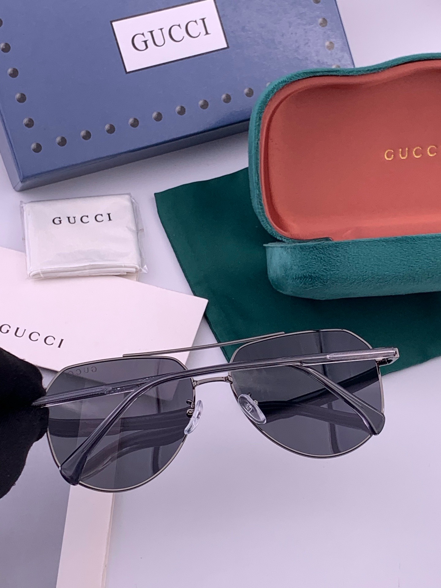 🆕   Gucci 🔥  高品质男女款墨镜   👍 进口宝丽来偏光镜片  🔥蛤蟆镜 开车钓鱼都可 🔥百搭显瘦墨镜韩版男士