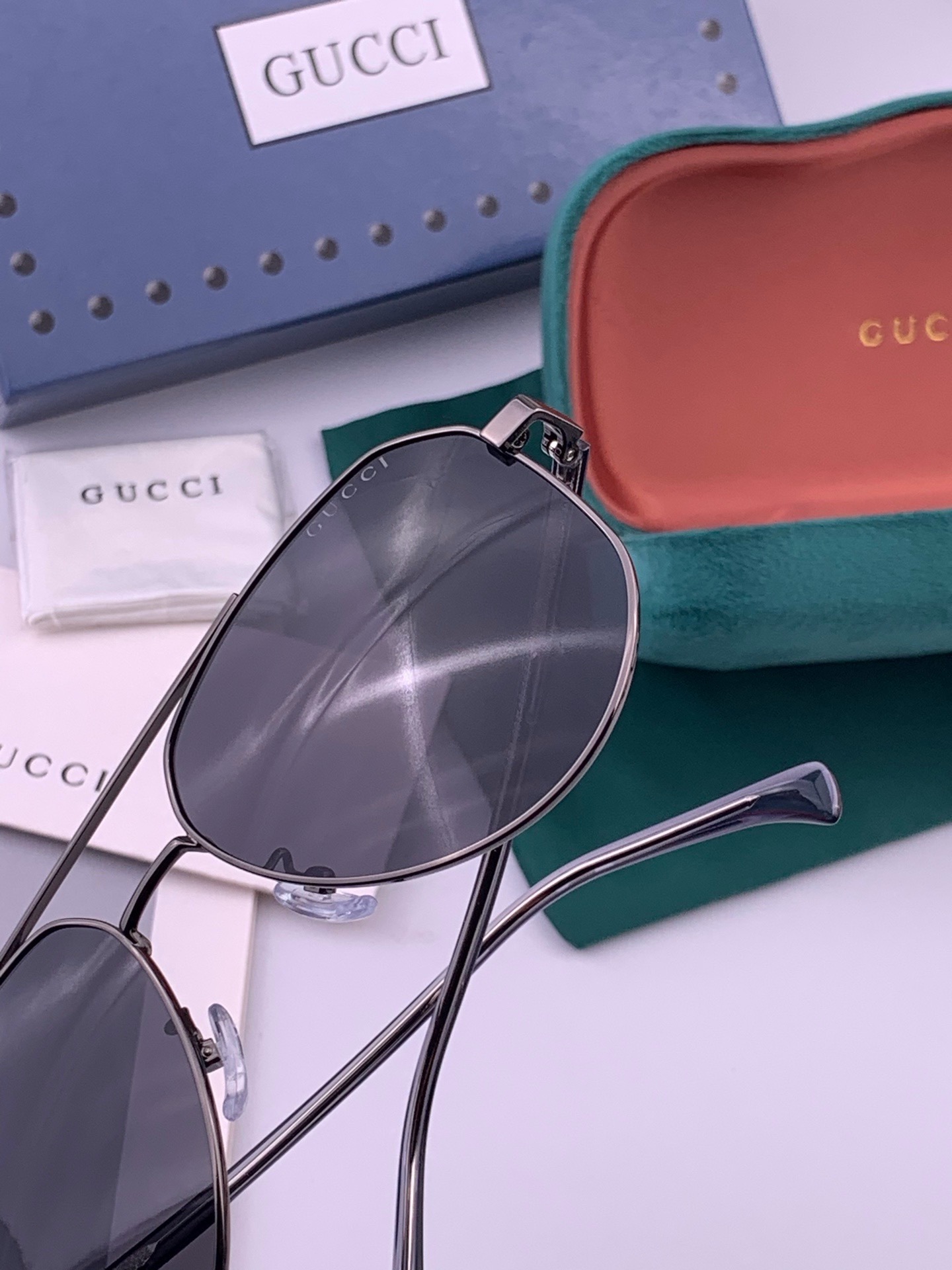 🆕   Gucci 🔥  高品质男女款墨镜   👍 进口宝丽来偏光镜片  🔥蛤蟆镜 开车钓鱼都可 🔥百搭显瘦墨镜韩版男士
