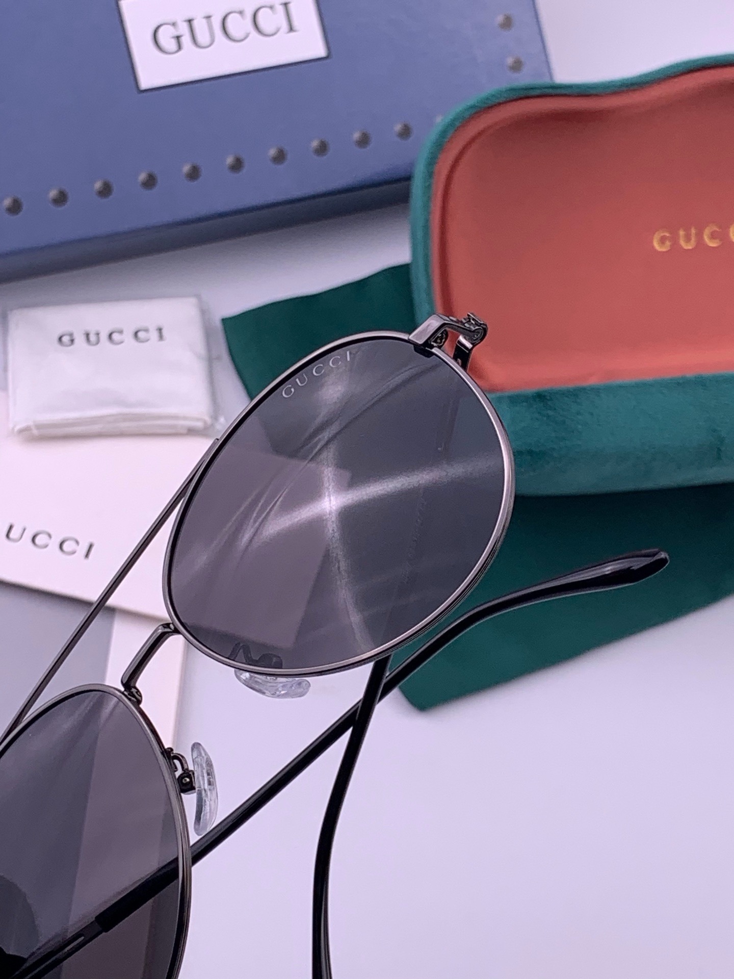 🆕   Gucci 🔥  高品质男女款墨镜   👍 进口宝丽来偏光镜片  🔥蛤蟆镜 开车钓鱼都可 🔥百搭显瘦墨镜韩版男士