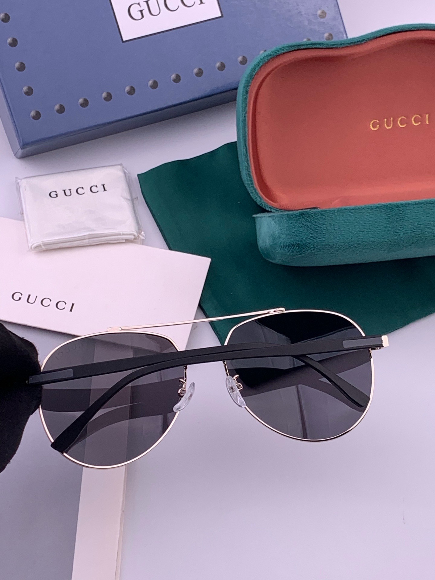 🆕   Gucci 🔥  高品质男女款墨镜   👍 进口宝丽来偏光镜片  🔥蛤蟆镜 开车钓鱼都可 🔥百搭显瘦墨镜韩版男士