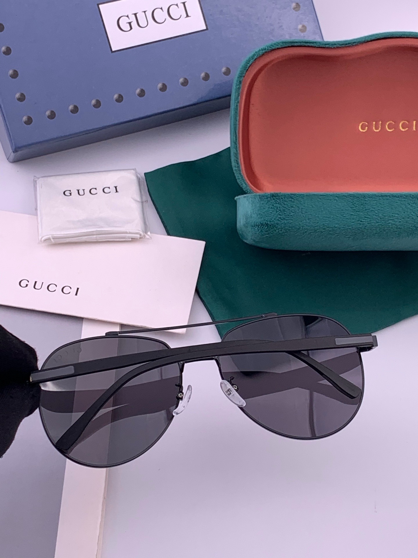 🆕   Gucci 🔥  高品质男女款墨镜   👍 进口宝丽来偏光镜片  🔥蛤蟆镜 开车钓鱼都可 🔥百搭显瘦墨镜韩版男士