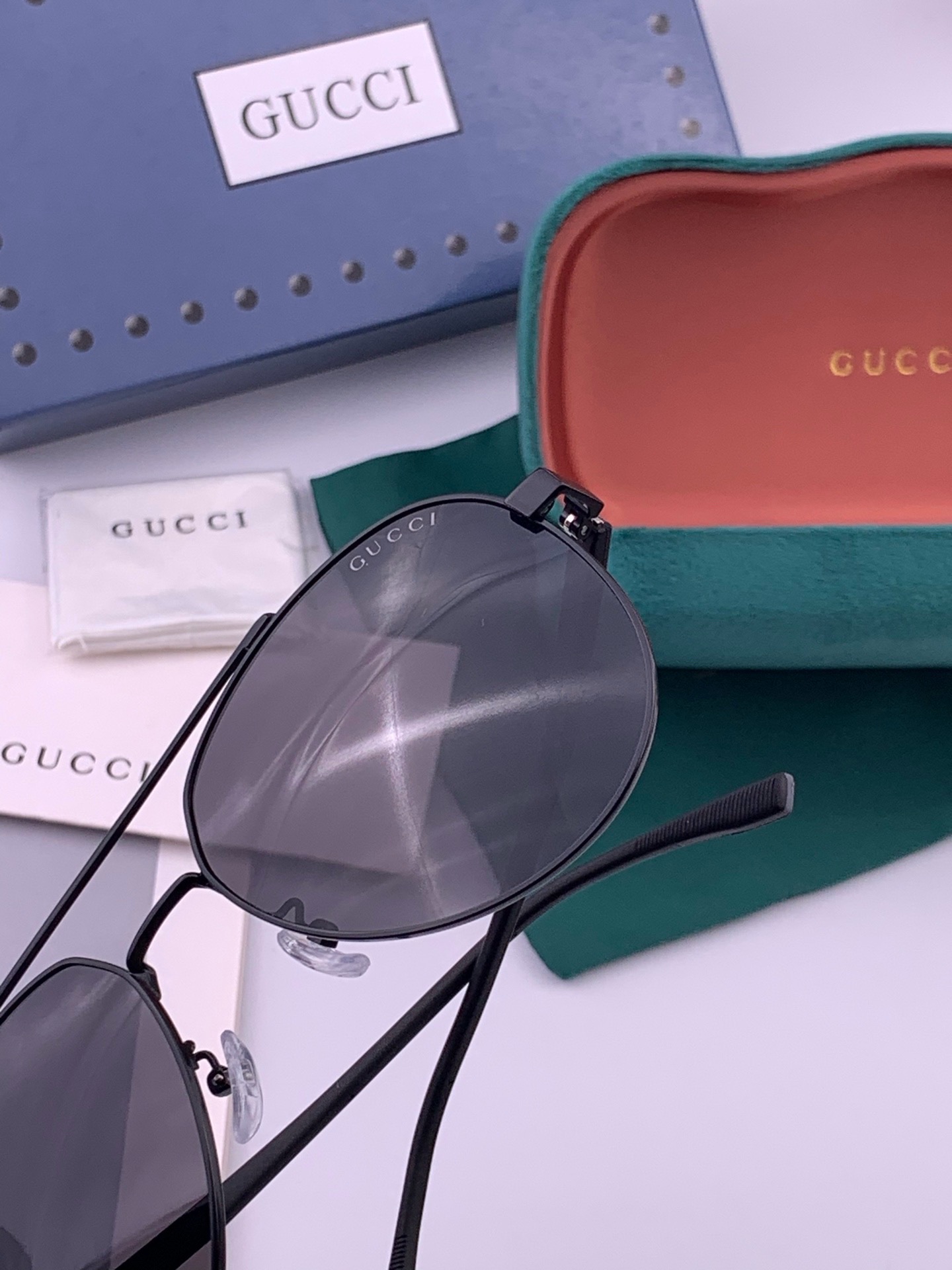 🆕   Gucci 🔥  高品质男女款墨镜   👍 进口宝丽来偏光镜片  🔥蛤蟆镜 开车钓鱼都可 🔥百搭显瘦墨镜韩版男士