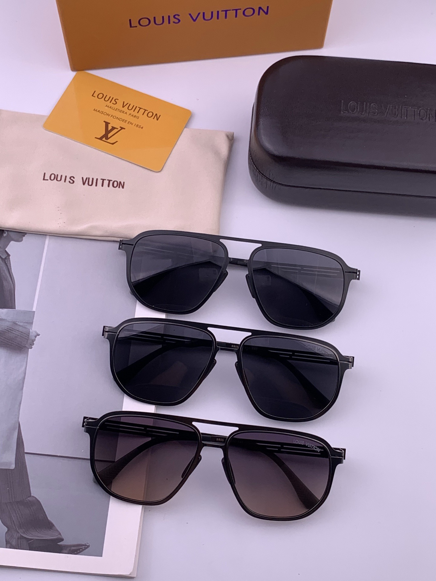 🆕 ♦️LV 新款男女情侣款太阳镜多边形墨镜i🆕 P电镀永不褪色 超轻超有弹性整幅眼镜无螺丝重要的是压不坏 高清尼龙镜片