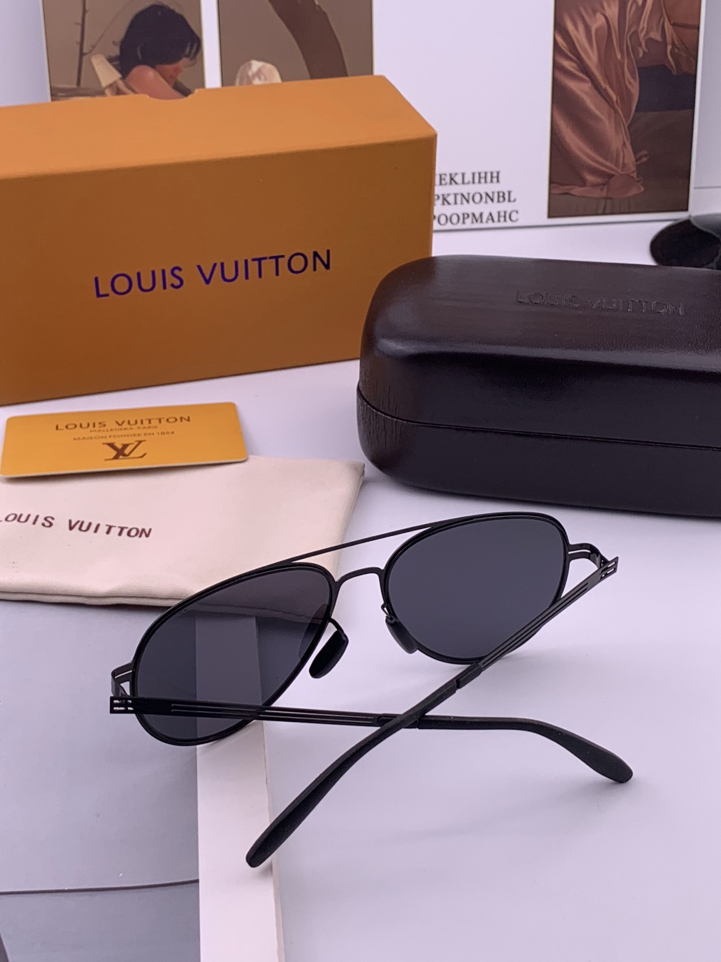 🆕 ♦️LV 新款男女情侣款太阳镜多边形墨镜i🆕 P电镀永不褪色 超轻超有弹性整幅眼镜无螺丝重要的是压不坏 高清尼龙镜片