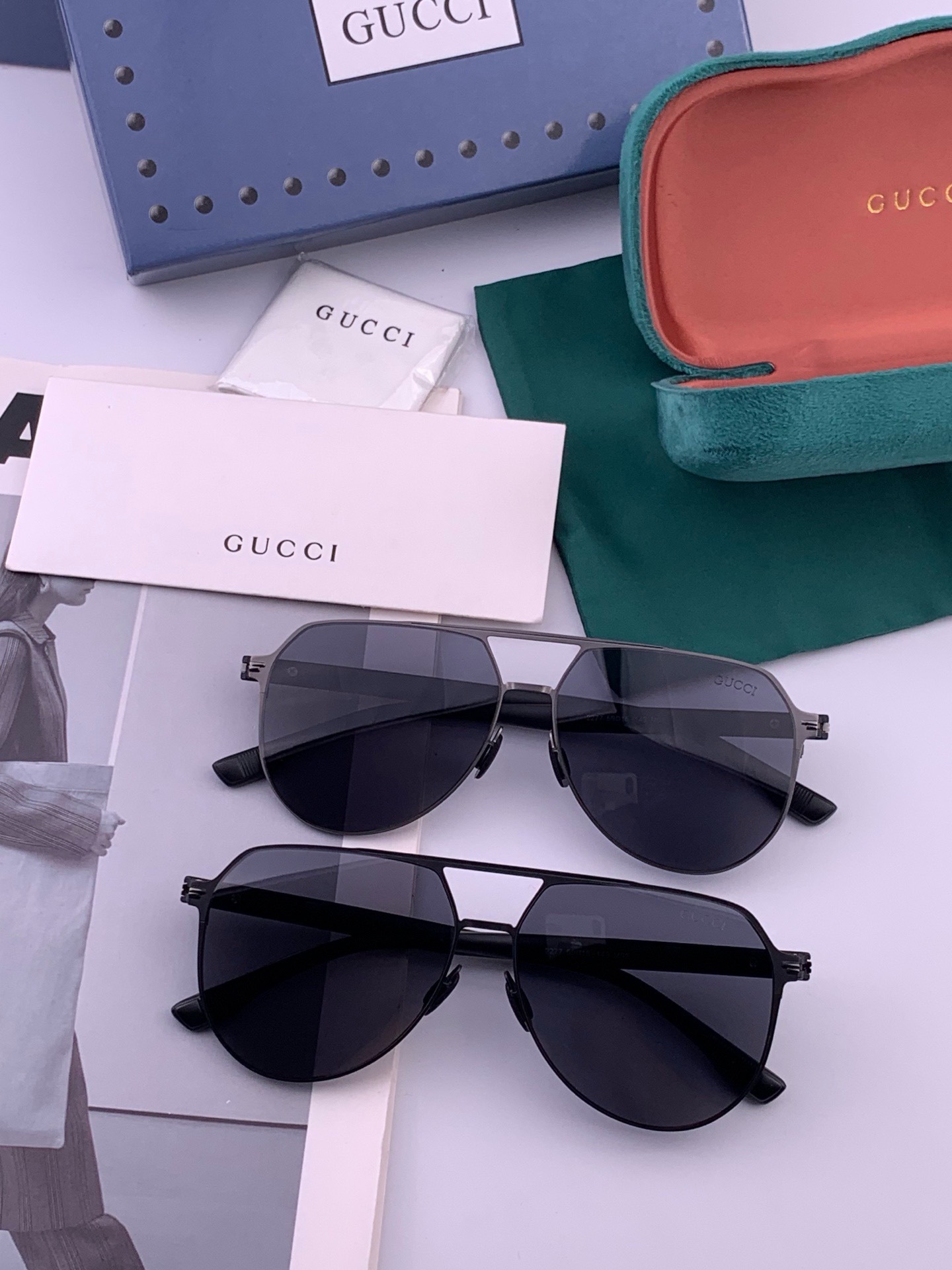 🆕      Gucci  男款炫彩飞行员偏光太阳镜 ❤️材质：高清尼龙加厚卡槽高清偏光镜片 🌹无边框镜架💕颜👍型号：G