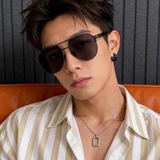 🆕 Gucci 男款炫彩飞行员偏光太阳镜 ❤️材质:高清尼龙加厚卡槽高清偏光镜片 🌹无边框镜架💕颜👍型号:G 🆕 Gucci 男款炫彩飞行员偏光太阳镜 ❤️材质:高清尼龙加厚卡槽高清偏光镜片 🌹无边框镜架💕颜👍型号:G