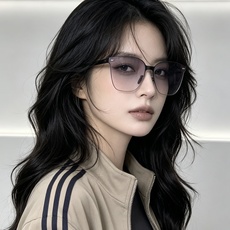 🆕 Gucci 春夏新款超轻无螺丝压不坏系列情侣款太阳镜高清尼龙镜片🦅完美品质,适合各种脸型,经典太阳镜亮相时装周. 🆕 Gucci 春夏新款超轻无螺丝压不坏系列情侣款太阳镜高清尼龙镜片🦅完美品质,适合各种脸型,经典太阳镜亮相时装周.