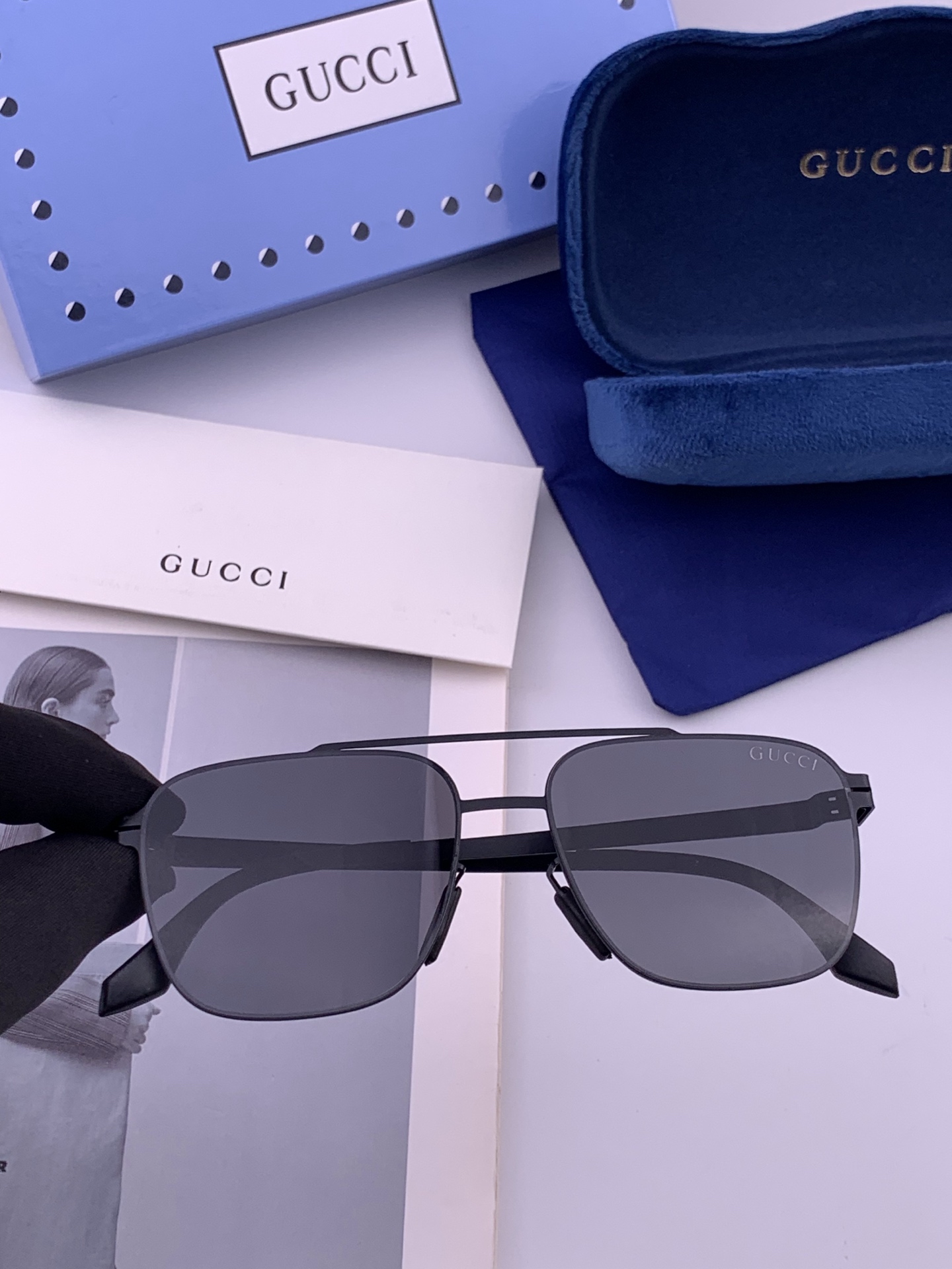 🆕   Gucci 春夏新款超轻无螺丝压不坏系列情侣款太阳镜高清尼龙镜片🦅完美品质，适合各种脸型，经典太阳镜亮相时装周.