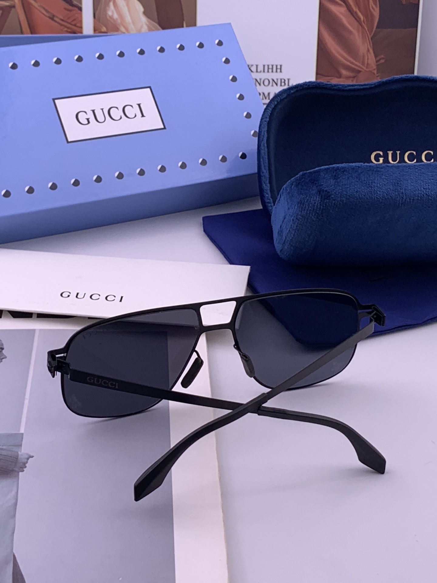 🆕   Gucci 春夏新款超轻无螺丝压不坏系列情侣款太阳镜高清尼龙镜片🦅完美品质，适合各种脸型，经典太阳镜亮相时装周.