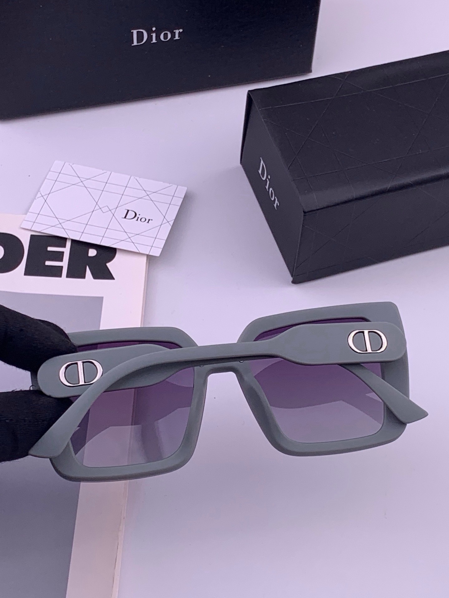 🆕  🔺 【DIOR-迪奥】开春新款 潮流爆款 时尚方框偏光太阳镜 高品质 佩戴舒适 网红潮款墨镜 型号：D6227