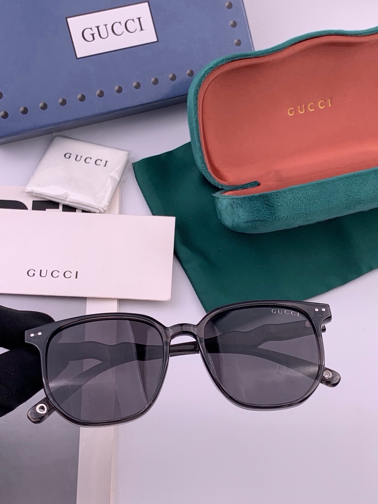 🆕 🔺 【GUCCI】开春新款 潮流爆款 时尚方框偏光太阳镜 高品质 佩戴舒适 网红潮款墨镜 女士高清尼龙偏光太阳镜🕶️