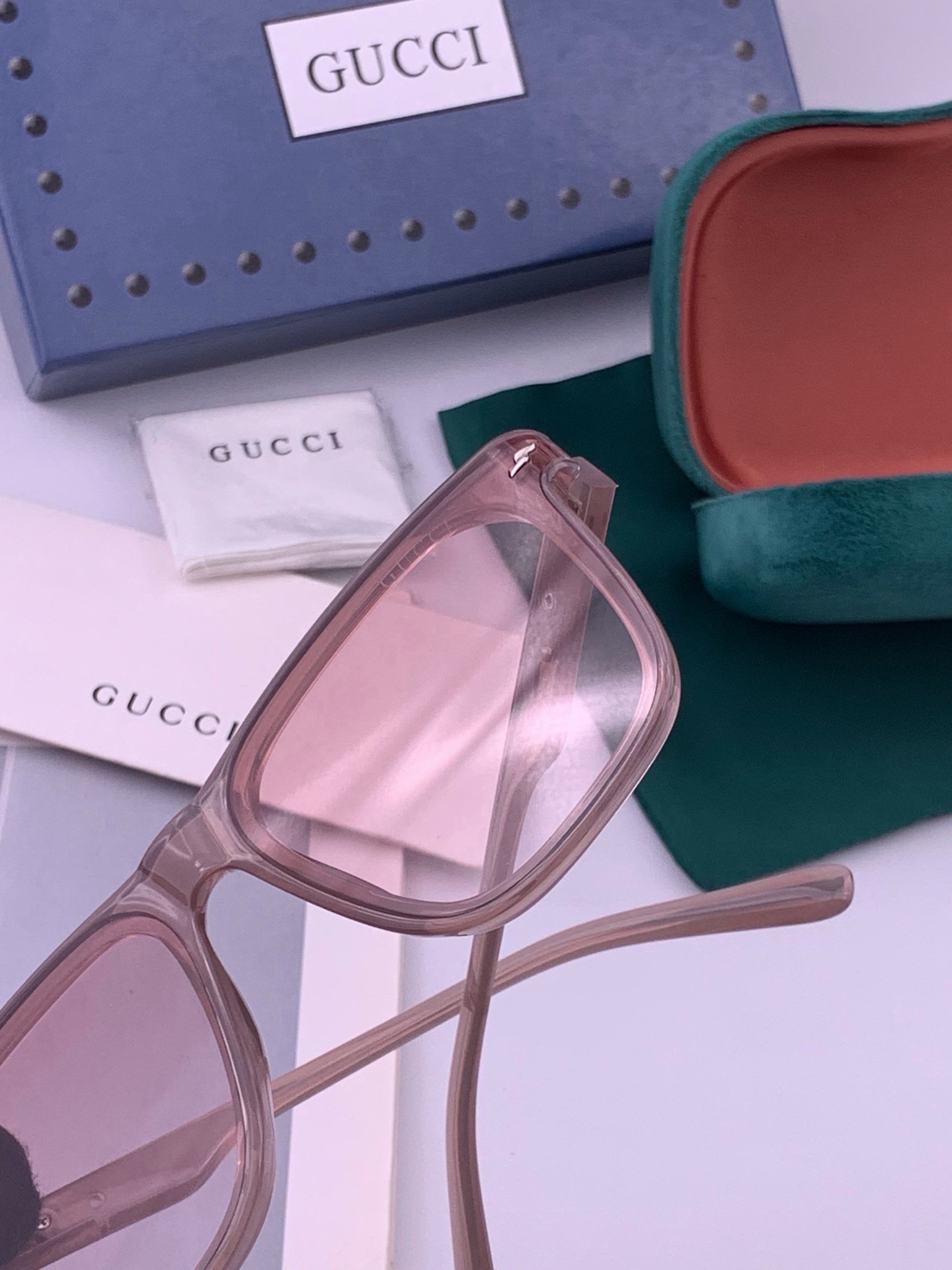 🆕 🔺 【GUCCI】开春新款 潮流爆款 时尚方框偏光太阳镜 高品质 佩戴舒适 网红潮款墨镜 女士高清尼龙偏光太阳镜🕶️