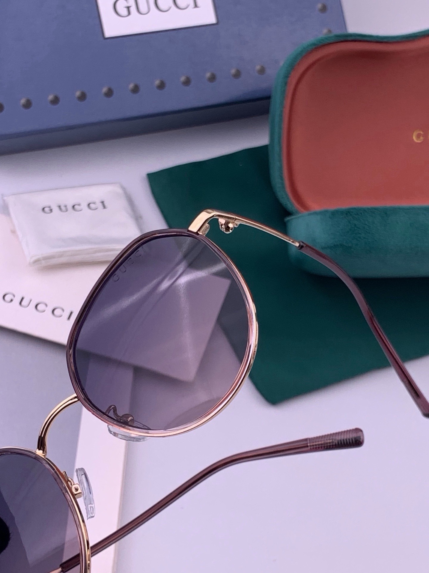 🆕  🔺 【GUCCI-偏光太阳镜】开春新款 潮流爆款 时尚圆框偏光太阳镜 高品质 佩戴舒适 网红潮款墨镜 女士高清偏光