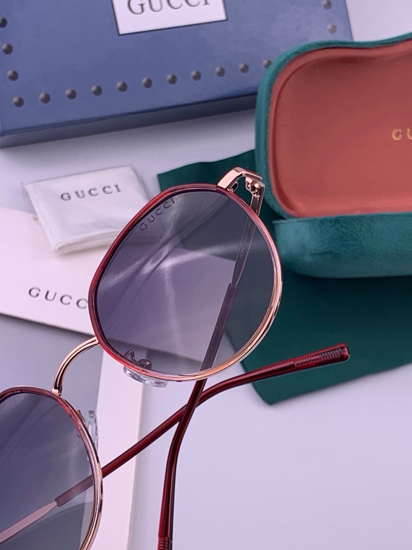 🆕  🔺 【GUCCI-偏光太阳镜】开春新款 潮流爆款 时尚圆框偏光太阳镜 高品质 佩戴舒适 网红潮款墨镜 女士高清偏光