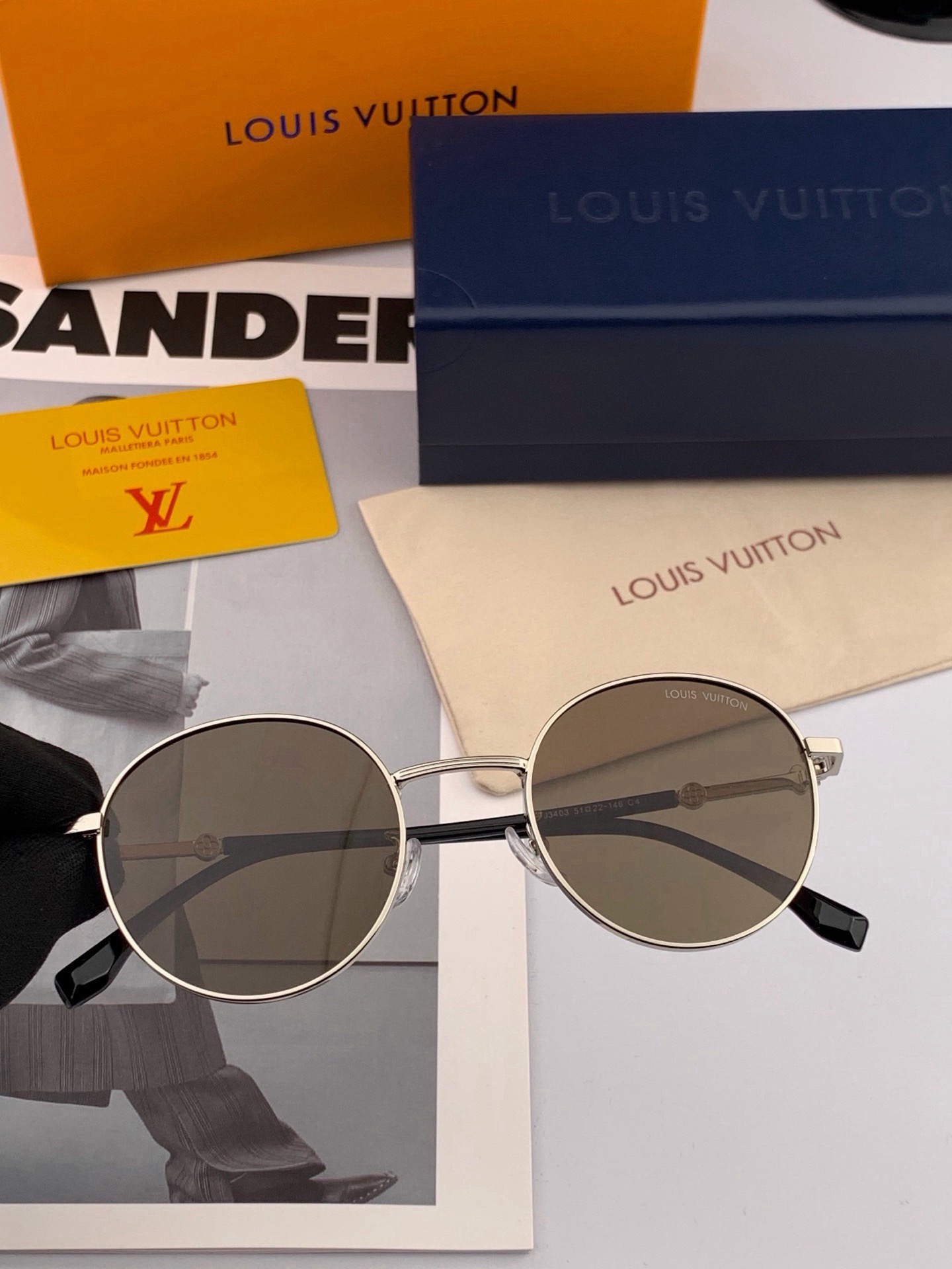 🆕  Lv 🔥  高品质男女款墨镜   👍 进口宝丽来偏光镜片  🔥蛤蟆镜 开车钓鱼都可 🔥百搭显瘦墨镜韩版男士飞行员大