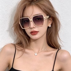 🆕 🔺 【DIOR】开春新款 潮流爆款 时尚方框偏光太阳镜 高品质 佩戴舒适 网红潮款墨镜 女士高清加厚偏光太阳镜🕶️ 🆕 🔺 【DIOR】开春新款 潮流爆款 时尚方框偏光太阳镜 高品质 佩戴舒适 网红潮款墨镜 女士高清加厚偏光太阳镜🕶️