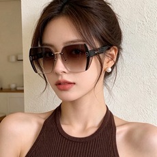 🆕 🔺 【DIOR-迪奥】开春新款 潮流爆款 时尚方框太阳镜 高品质 佩戴舒适 网红潮款墨镜 女士高清太阳镜🕶️ 🎉高 🆕 🔺 【DIOR-迪奥】开春新款 潮流爆款 时尚方框太阳镜 高品质 佩戴舒适 网红潮款墨镜 女士高清太阳镜🕶️ 🎉高
