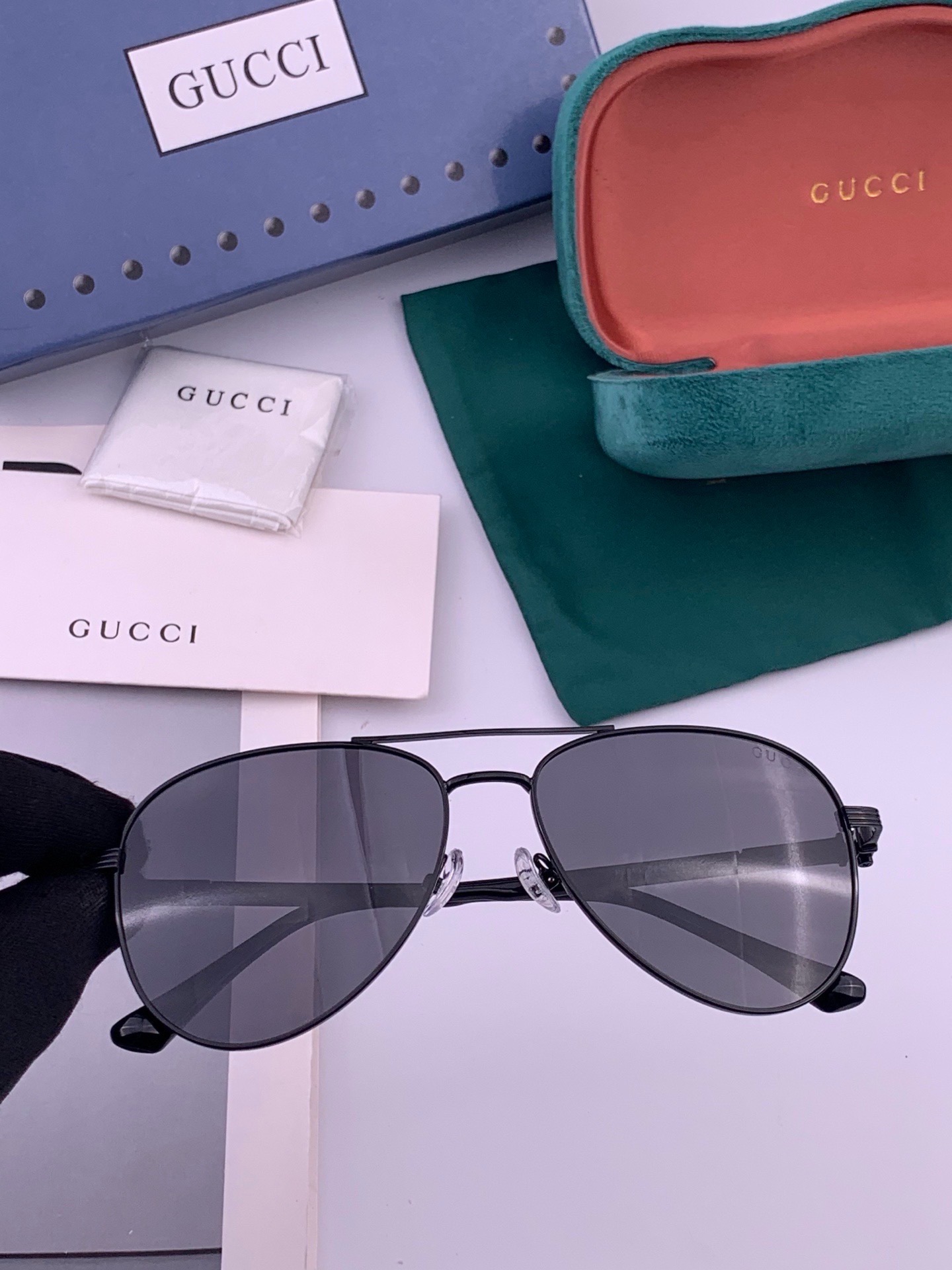 🆕   Gucci 🔥  高品质男女款墨镜   👍 进口宝丽来偏光镜片  🔥蛤蟆镜 开车钓鱼都可 🔥百搭显瘦墨镜韩版男士