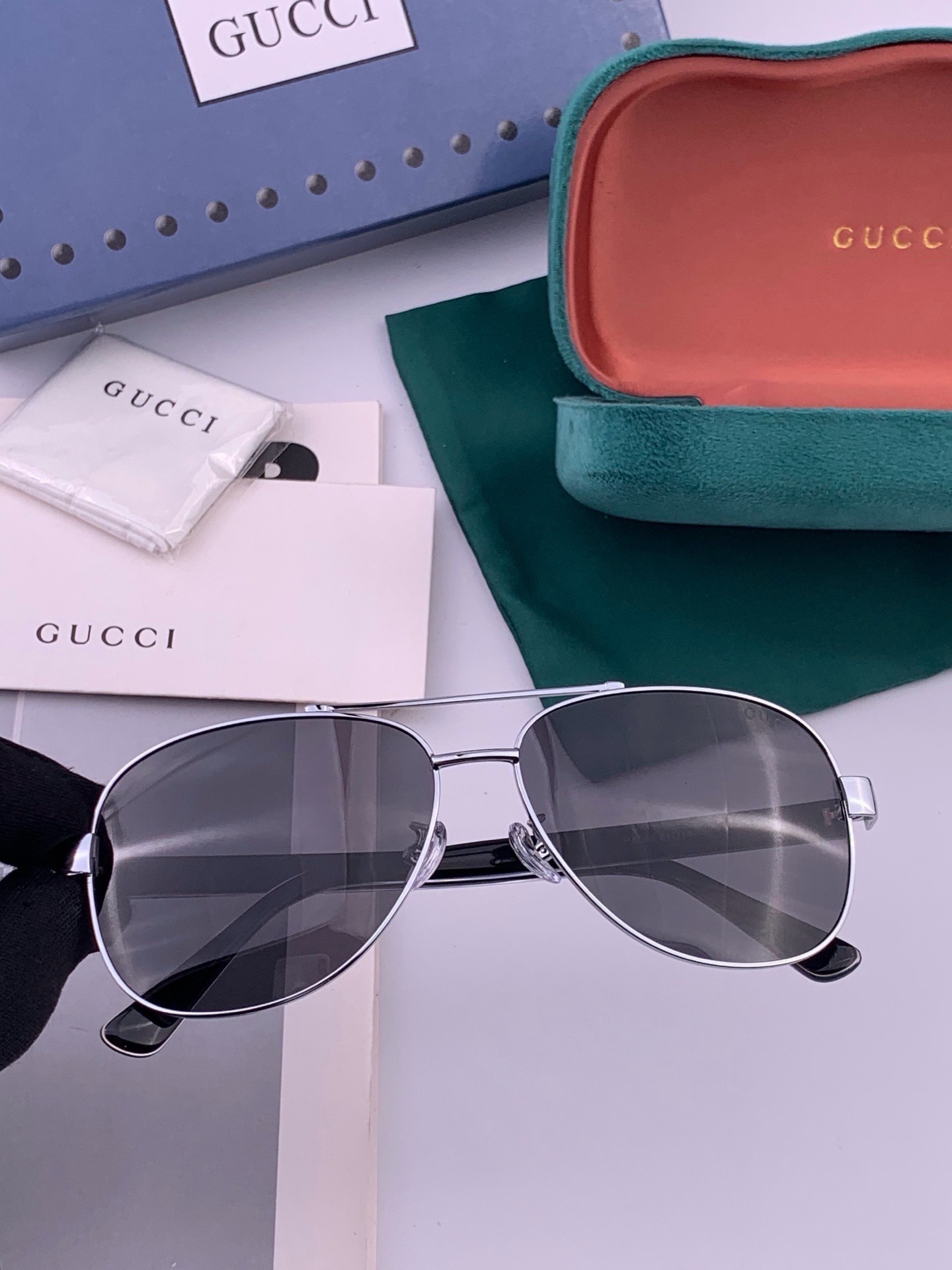 🆕   Gucci 🔥  高品质男女款墨镜   👍 进口宝丽来偏光镜片  🔥蛤蟆镜 开车钓鱼都可 🔥百搭显瘦墨镜韩版男士