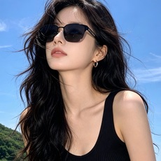 🆕 ♦️LV 新款男女情侣款太阳镜多边形墨镜i🆕 P电镀永不褪色 超轻超有弹性整幅眼镜无螺丝重要的是压不坏 高清镜片、精 🆕 ♦️LV 新款男女情侣款太阳镜多边形墨镜i🆕 P电镀永不褪色 超轻超有弹性整幅眼镜无螺丝重要的是压不坏 高清镜片、精