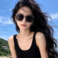 🆕 ♦️LV 新款男女情侣款太阳镜多边形墨镜i🆕 P电镀永不褪色 超轻超有弹性整幅眼镜无螺丝重要的是压不坏 高清镜片、精 🆕 ♦️LV 新款男女情侣款太阳镜多边形墨镜i🆕 P电镀永不褪色 超轻超有弹性整幅眼镜无螺丝重要的是压不坏 高清镜片、精