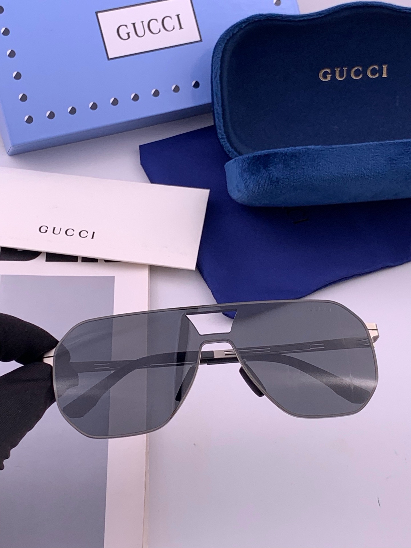 🆕 ♦️ GUCCI 新款男女情侣款太阳镜多边形墨镜i🆕 P电镀永不褪色 超轻超有弹性整幅眼镜无螺丝重要的是压不坏 高清