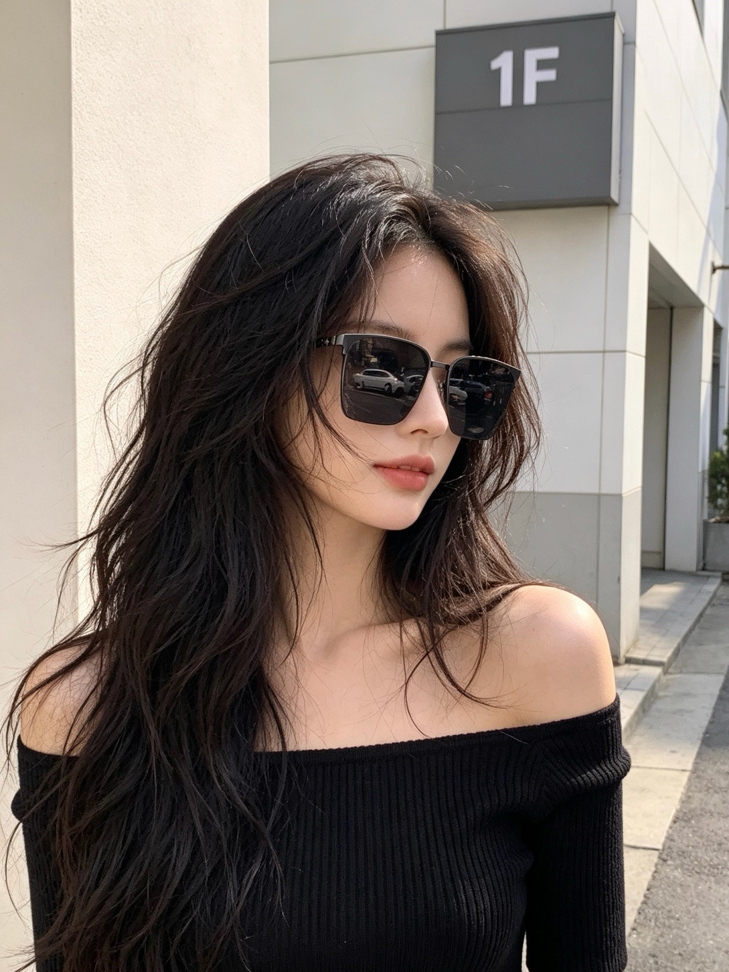 ♦️LV 新款男女情侣款太阳镜多边形墨镜iP电镀永不褪色 超轻超有弹性整幅眼镜无螺丝重要的是压不坏 高清镜片、精湛的工艺
