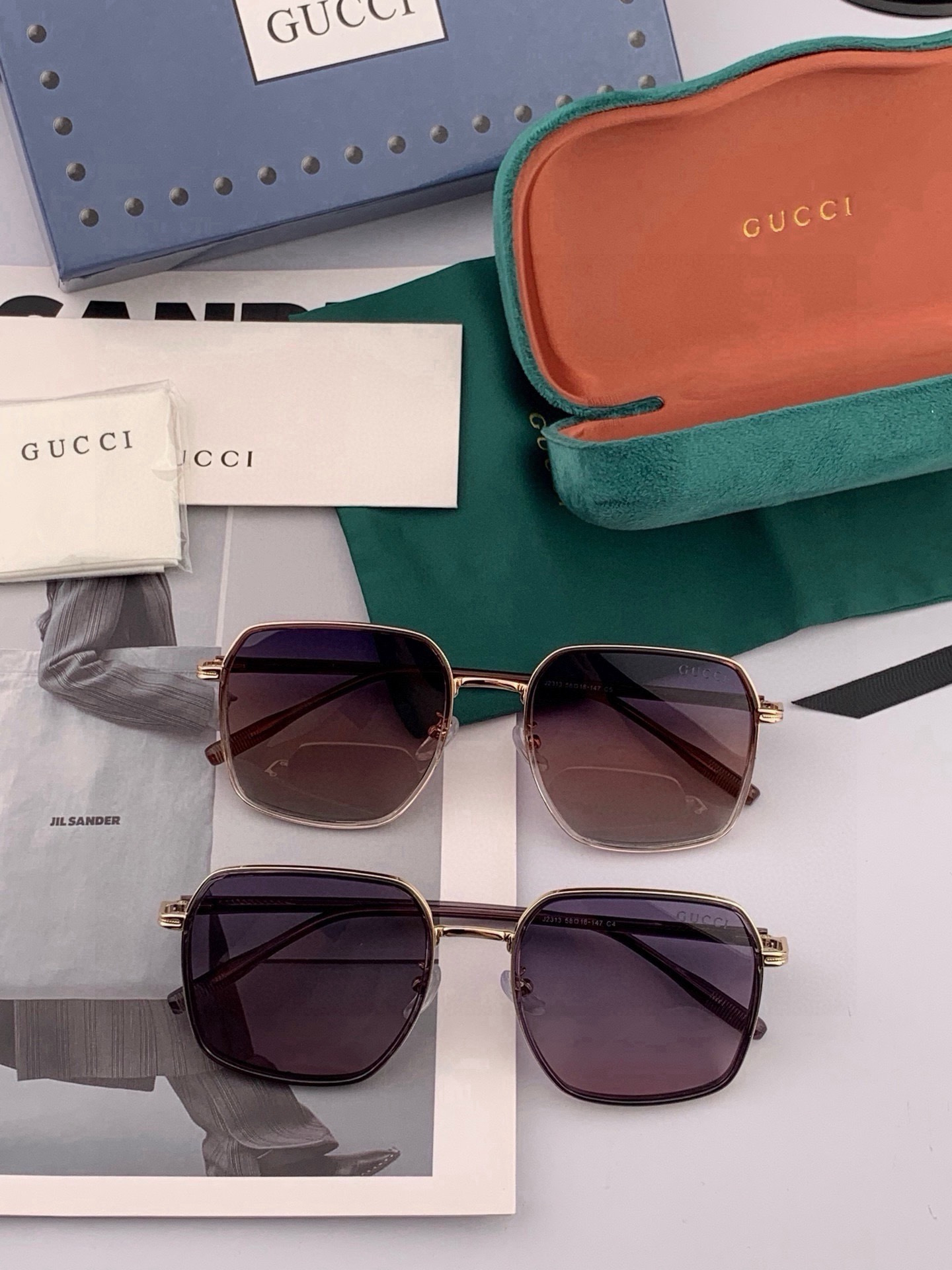 【偏光系列】Gucci   经典的方框设计，不挑脸型，无论搭配大衣还是连衣裙都非常显气质偏光镜片预防紫外线 型号：G13
