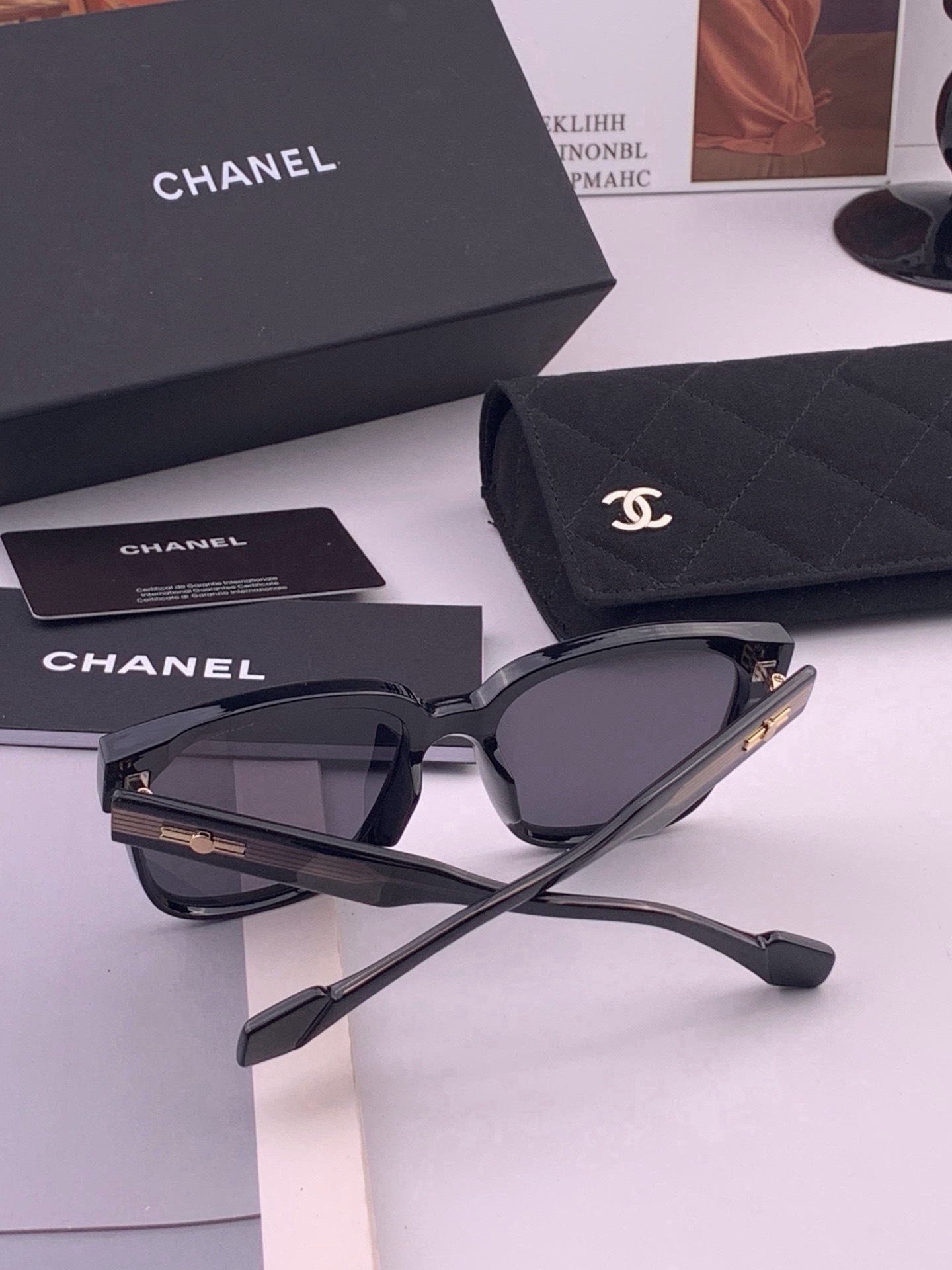 【CHANEL】香奈儿 新款潮流爆款 时尚方框太阳镜 佩戴舒适 网红潮款墨镜  女士高清加厚偏光太阳镜🕶️ 🎉高品质TR