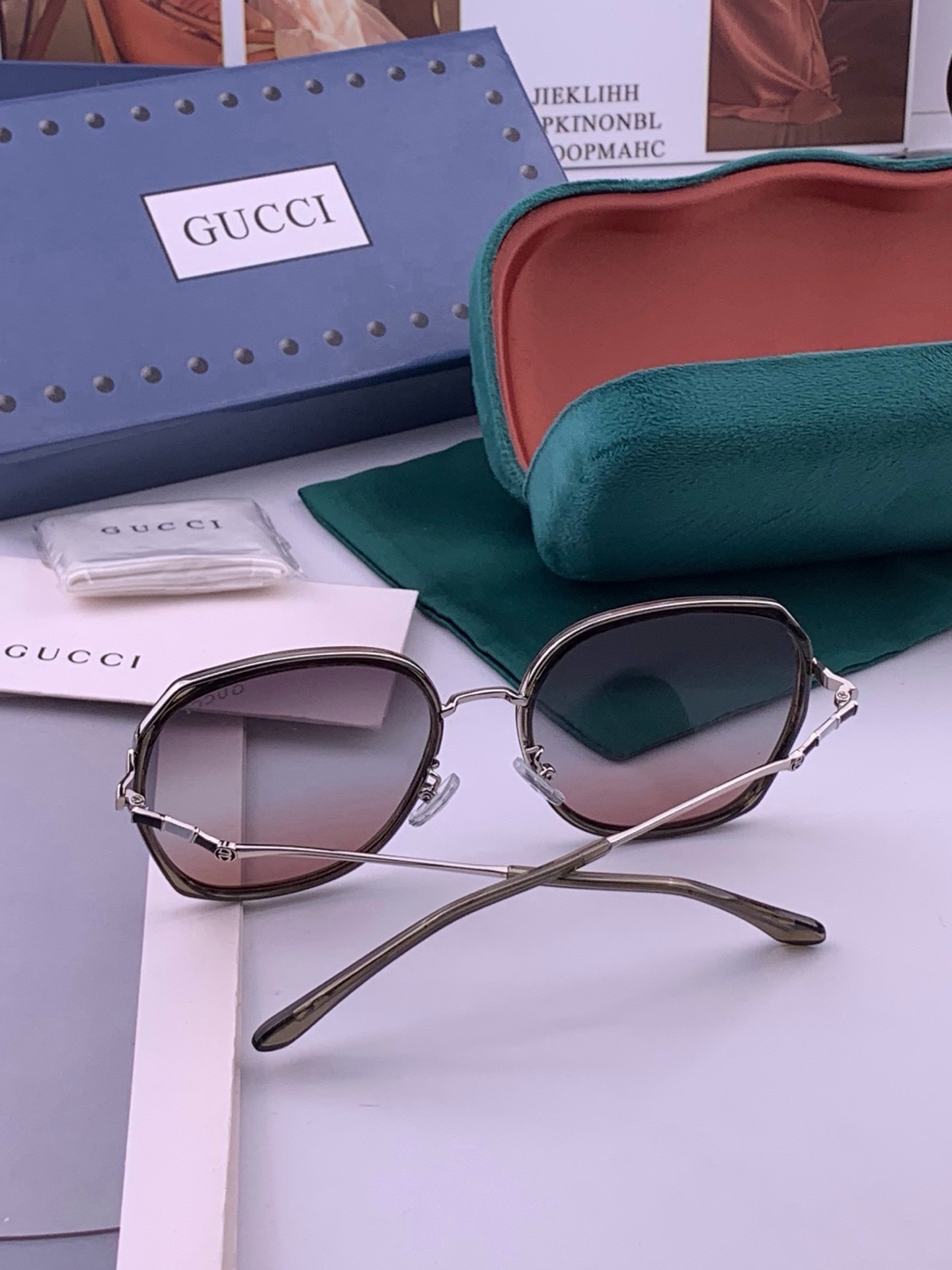 🔺 【GUCCI】开春新款 潮流爆款 时尚方框偏光太阳镜 高品质 佩戴舒适 网红潮款墨镜 女士高清尼龙偏光太阳镜🕶️ 🎉