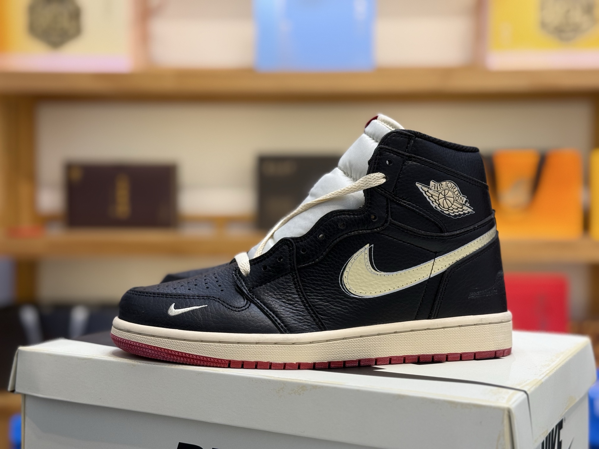 Air Jordan 1 Retro IB8958-100